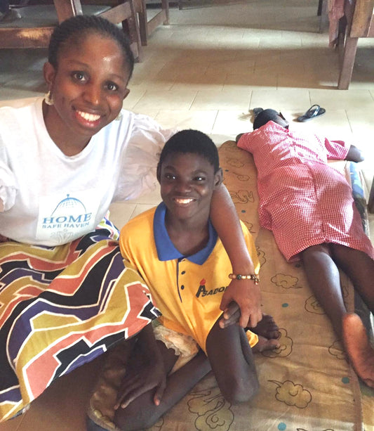 Help a Child Stand and Smile Again！